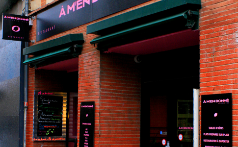 SetFeatured A men donné